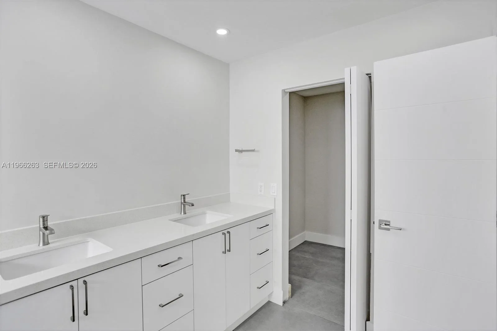 12020 Sw 93rd St, Miami, Florida 33186, Miami, Florida 33186, 3 Bedrooms Bedrooms, ,2 BathroomsBathrooms,Residential Lease,For Rent,12020 Sw 93rd St, Miami, Florida 33186,A11966263