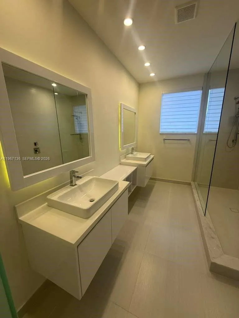 6309 Nw 104 Th Path, Doral, Florida 33178, Doral, Florida 33178, 3 Bedrooms Bedrooms, ,3 BathroomsBathrooms,Residential,For Sale,6309 Nw 104 Th Path, Doral, Florida 33178,A11967136