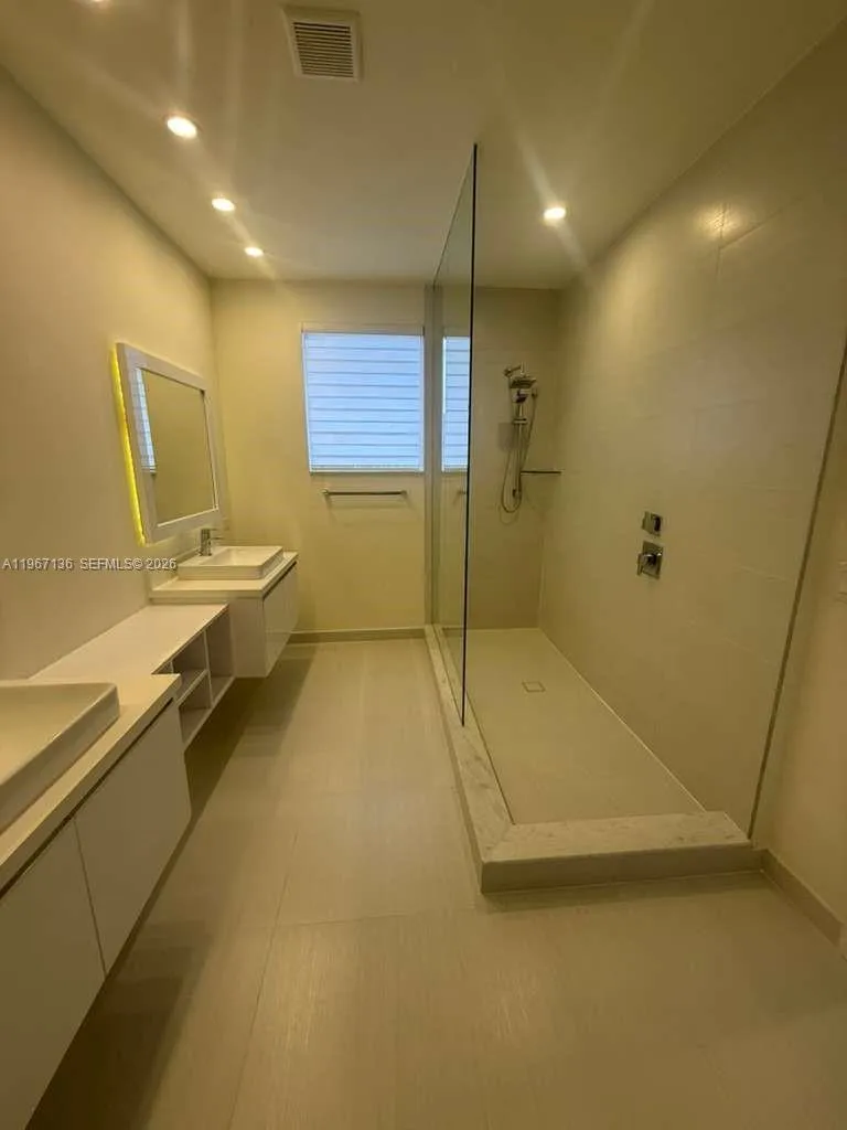 6309 Nw 104 Th Path, Doral, Florida 33178, Doral, Florida 33178, 3 Bedrooms Bedrooms, ,3 BathroomsBathrooms,Residential,For Sale,6309 Nw 104 Th Path, Doral, Florida 33178,A11967136