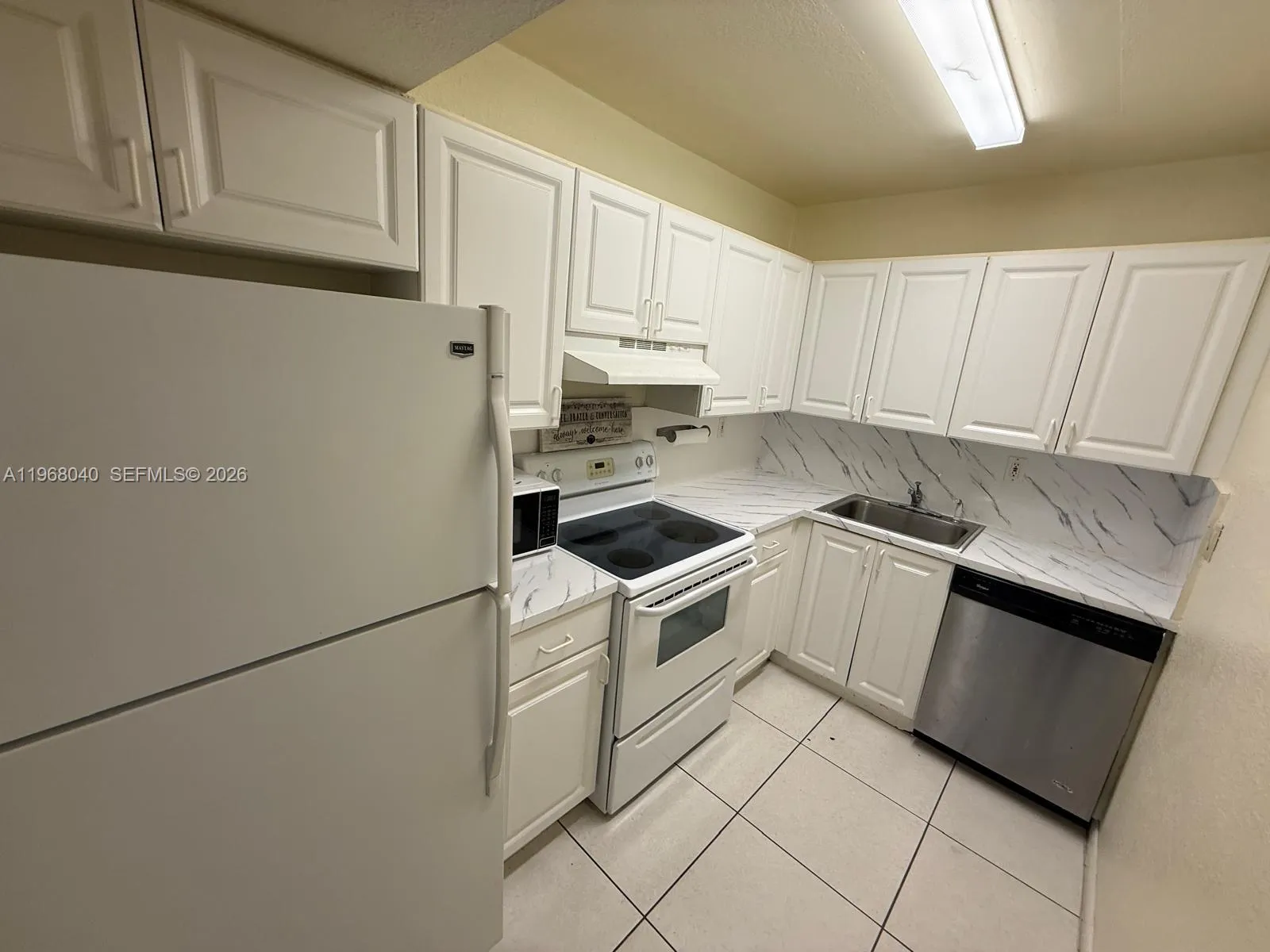17530 Nw 68th Ave C3012, Hialeah, Florida 33015, Hialeah, Florida 33015, 1 Bedroom Bedrooms, ,1 BathroomBathrooms,Residential Lease,For Rent,17530 Nw 68th Ave C3012, Hialeah, Florida 33015,A11968040