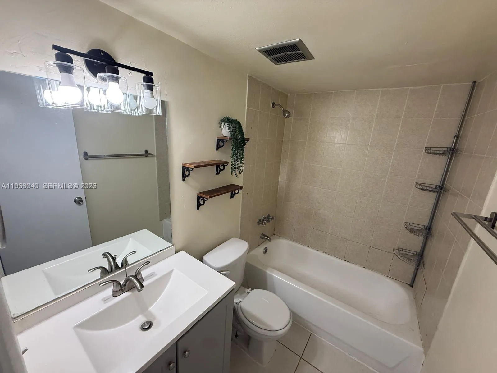 17530 Nw 68th Ave C3012, Hialeah, Florida 33015, Hialeah, Florida 33015, 1 Bedroom Bedrooms, ,1 BathroomBathrooms,Residential Lease,For Rent,17530 Nw 68th Ave C3012, Hialeah, Florida 33015,A11968040
