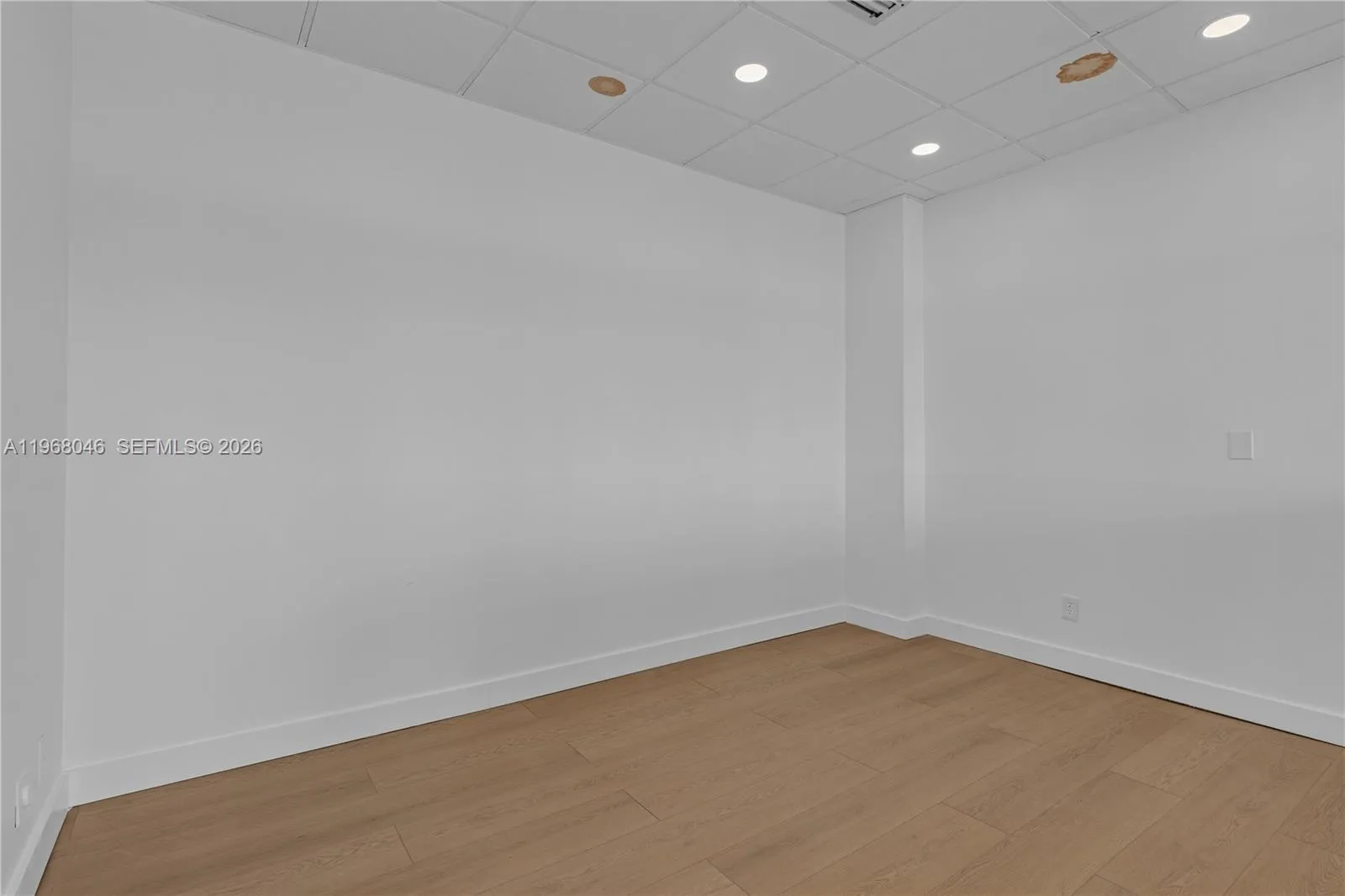 13499 Biscayne Blvd Cut3, North Miami, Florida 331, North Miami, Florida 33181, ,Commercial Lease,For Rent,13499 Biscayne Blvd Cut3, North Miami, Florida 331,A11968046