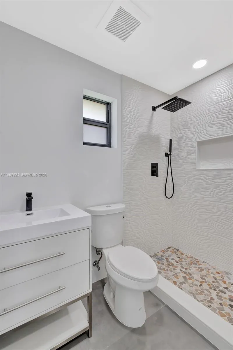 2421 Nw 153 St, Miami Gardens, Florida 33054, Miami Gardens, Florida 33054, 3 Bedrooms Bedrooms, ,2 BathroomsBathrooms,Residential,For Sale,2421 Nw 153 St, Miami Gardens, Florida 33054,A11967921