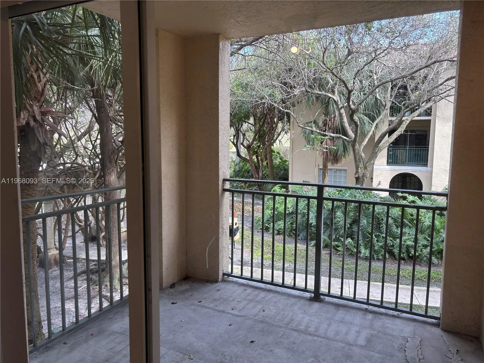 2433 Centergate Dr 202, Miramar, Florida 33025, Miramar, Florida 33025, 3 Bedrooms Bedrooms, ,2 BathroomsBathrooms,Residential Lease,For Rent,2433 Centergate Dr 202, Miramar, Florida 33025,A11968093