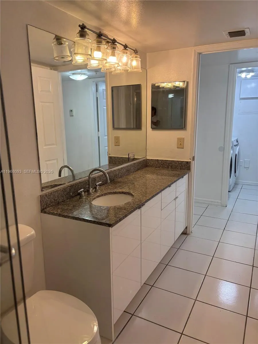 2433 Centergate Dr 202, Miramar, Florida 33025, Miramar, Florida 33025, 3 Bedrooms Bedrooms, ,2 BathroomsBathrooms,Residential Lease,For Rent,2433 Centergate Dr 202, Miramar, Florida 33025,A11968093