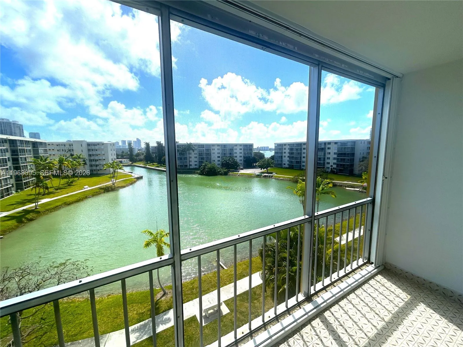 2851 Leonard Dr J502, Aventura, Florida 33160, Aventura, Florida 33160, 1 Bedroom Bedrooms, ,1 BathroomBathrooms,Residential Lease,For Rent,2851 Leonard Dr J502, Aventura, Florida 33160,A11968095