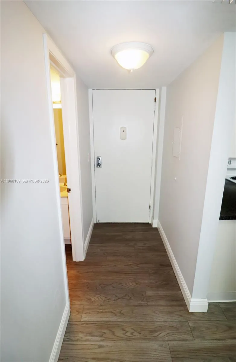 1301 River Reach Dr 214, Fort Lauderdale, Florida, Fort Lauderdale, Florida 33315, 1 Bedroom Bedrooms, ,1 BathroomBathrooms,Residential Lease,For Rent,1301 River Reach Dr 214, Fort Lauderdale, Florida ,A11968109