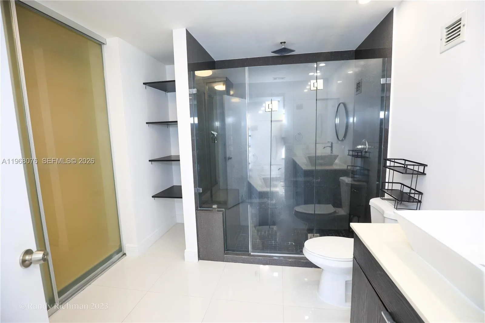 600 Ne 36th St T17, Miami, Florida 33137, Miami, Florida 33137, 2 Bedrooms Bedrooms, ,2 BathroomsBathrooms,Residential Lease,For Rent,600 Ne 36th St T17, Miami, Florida 33137,A11968076