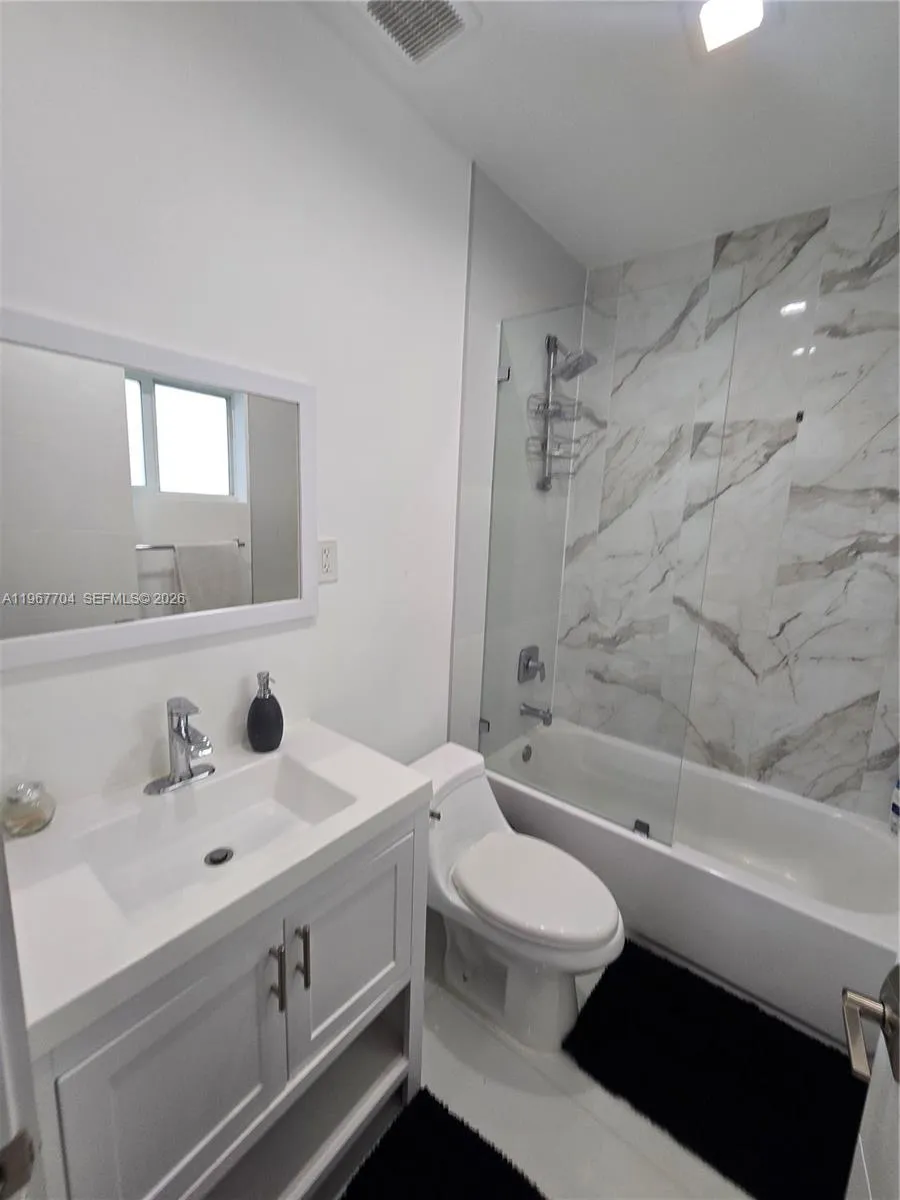 1453 Nw 70th St, Miami, Florida 33147, Miami, Florida 33147, 3 Bedrooms Bedrooms, ,3 BathroomsBathrooms,Residential,For Sale,1453 Nw 70th St, Miami, Florida 33147,A11967704