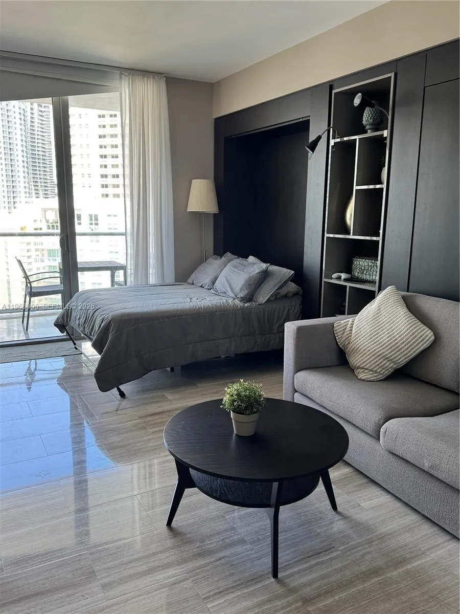 1300 Brickell Bay Dr 2412, Miami, Florida 33131, Miami, Florida 33131, ,1 BathroomBathrooms,Residential,For Sale,1300 Brickell Bay Dr 2412, Miami, Florida 33131,A11968006