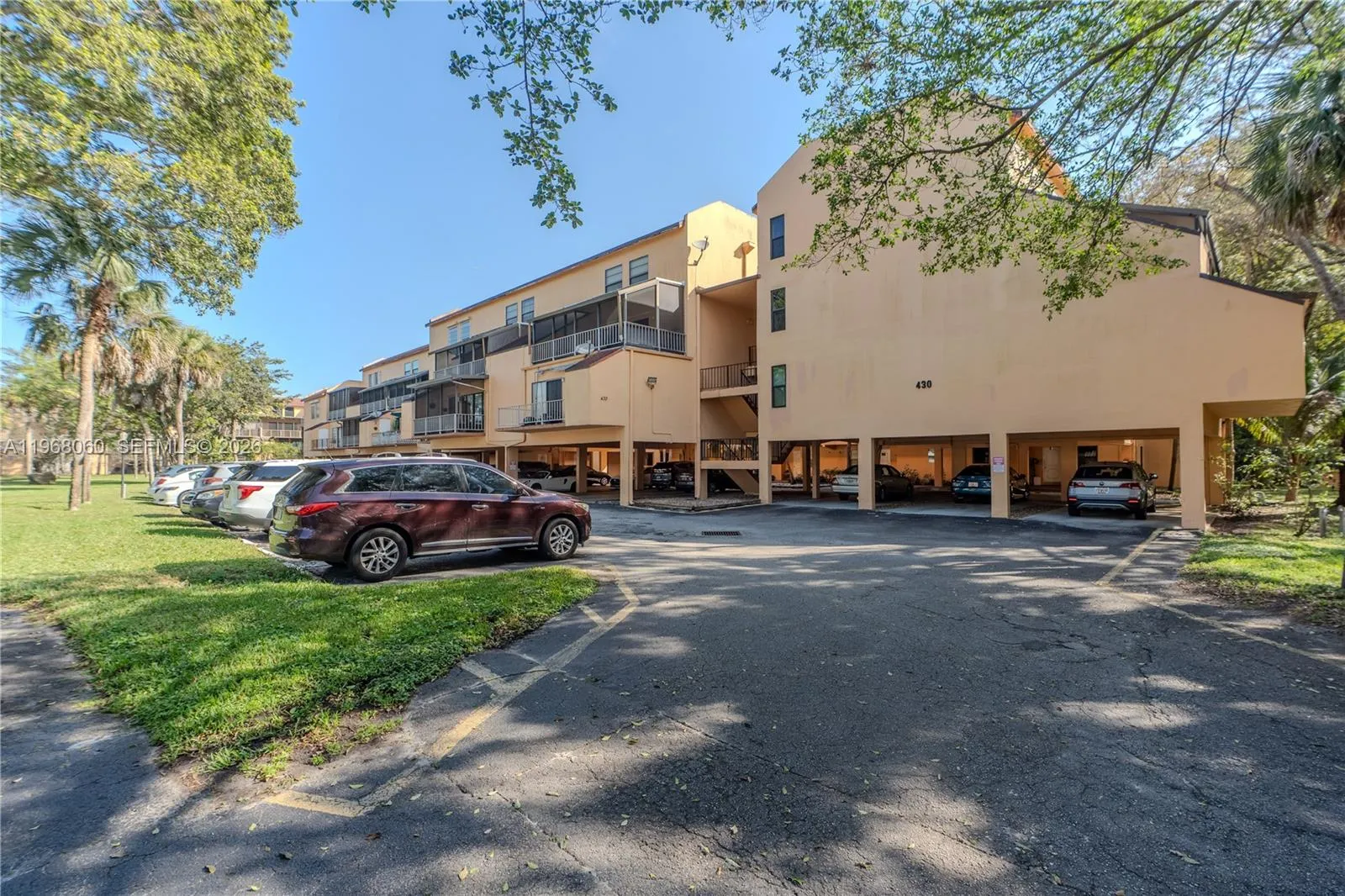 430 Commodore Dr 314, Plantation, Florida 33325, Plantation, Florida 33325, 2 Bedrooms Bedrooms, ,2 BathroomsBathrooms,Residential,For Sale,430 Commodore Dr 314, Plantation, Florida 33325,A11968060