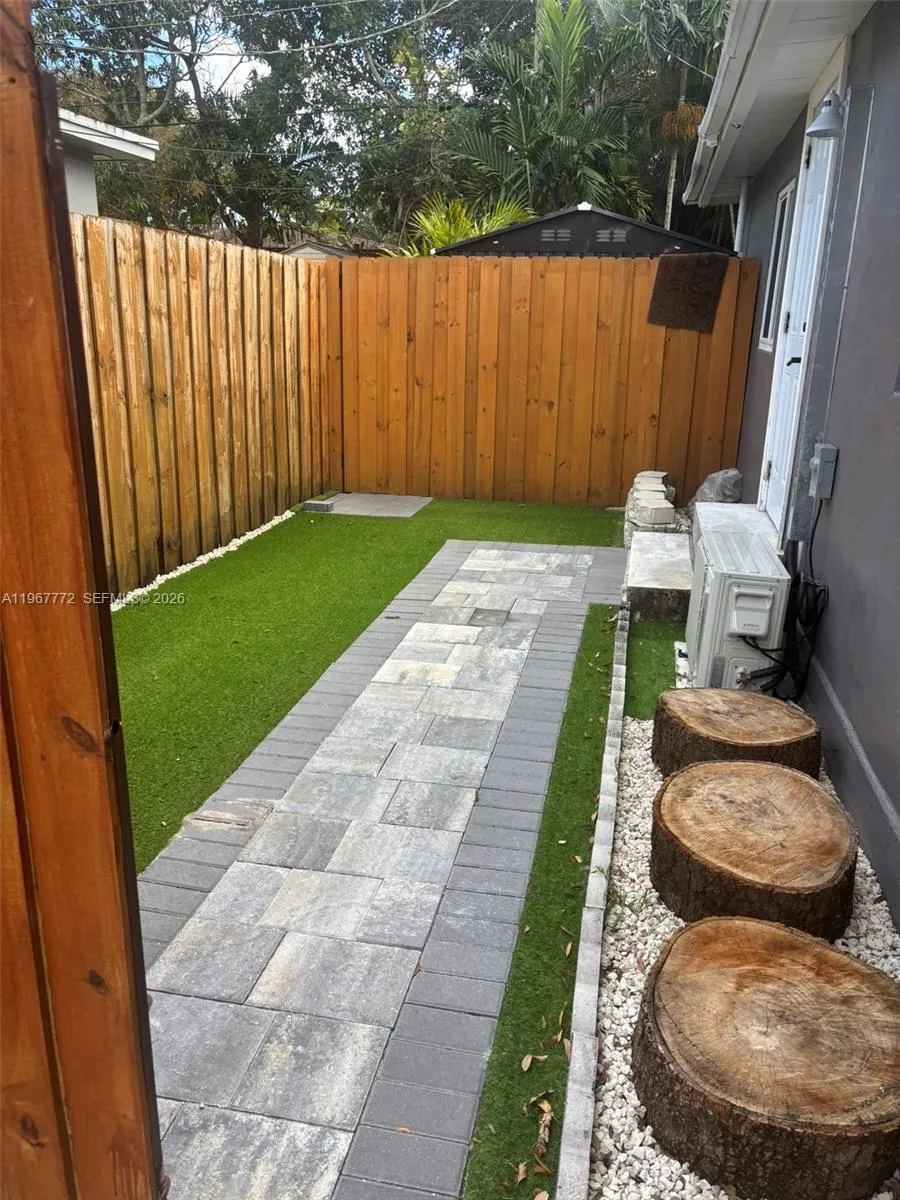 80 Ne 133rd St B, North Miami, Florida 33161, North Miami, Florida 33161, 1 Bedroom Bedrooms, ,1 BathroomBathrooms,Residential Lease,For Rent,80 Ne 133rd St B, North Miami, Florida 33161,A11967772