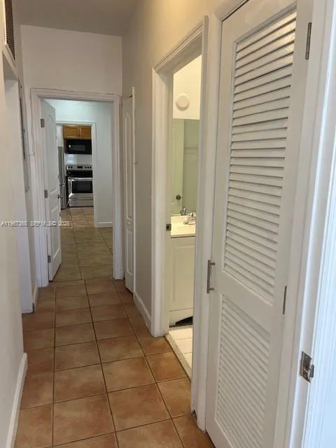 12960 Nw 9 Ln West, Miami, Florida 33182, Miami, Florida 33182, 2 Bedrooms Bedrooms, ,1 BathroomBathrooms,Residential Lease,For Rent,12960 Nw 9 Ln West, Miami, Florida 33182,A11967368