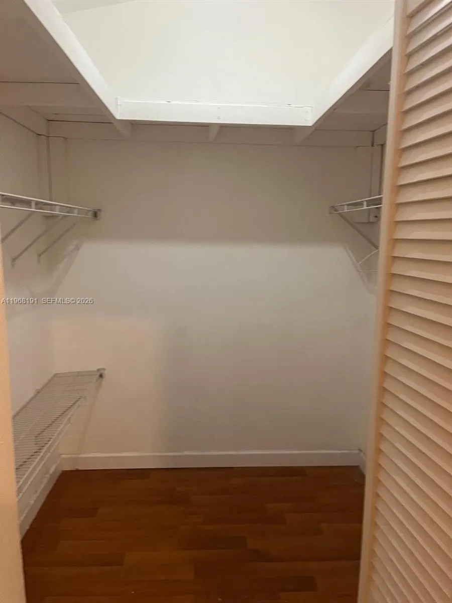 7133 Sw 109th Ct, Miami, Florida 33173, Miami, Florida 33173, 3 Bedrooms Bedrooms, ,3 BathroomsBathrooms,Residential,For Sale,7133 Sw 109th Ct, Miami, Florida 33173,A11968191