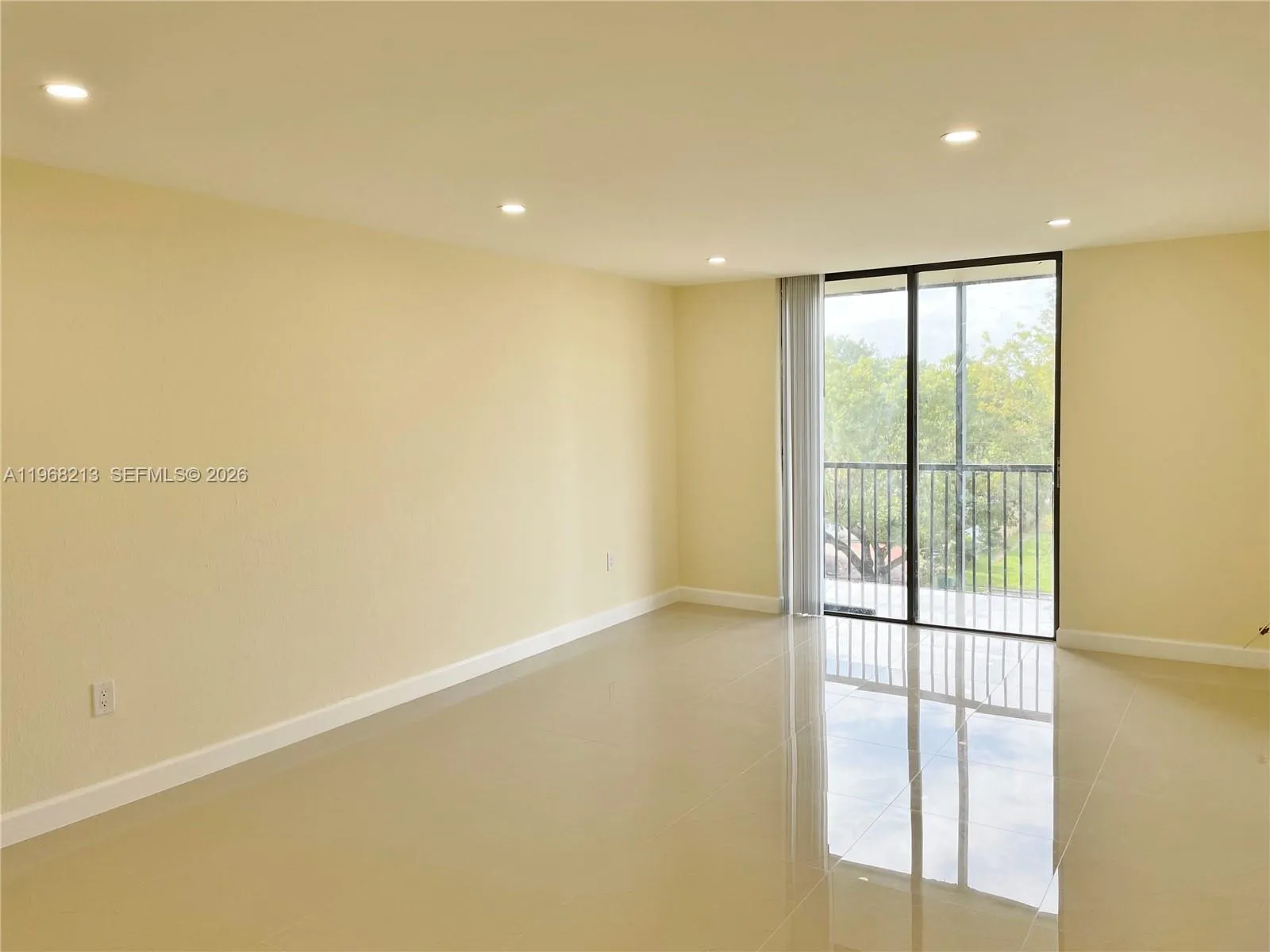 16950 W Dixie Hwy A322, North Miami Beach, Florida, North Miami Beach, Florida 33160, 1 Bedroom Bedrooms, ,1 BathroomBathrooms,Residential Lease,For Rent,16950 W Dixie Hwy A322, North Miami Beach, Florida,A11968213
