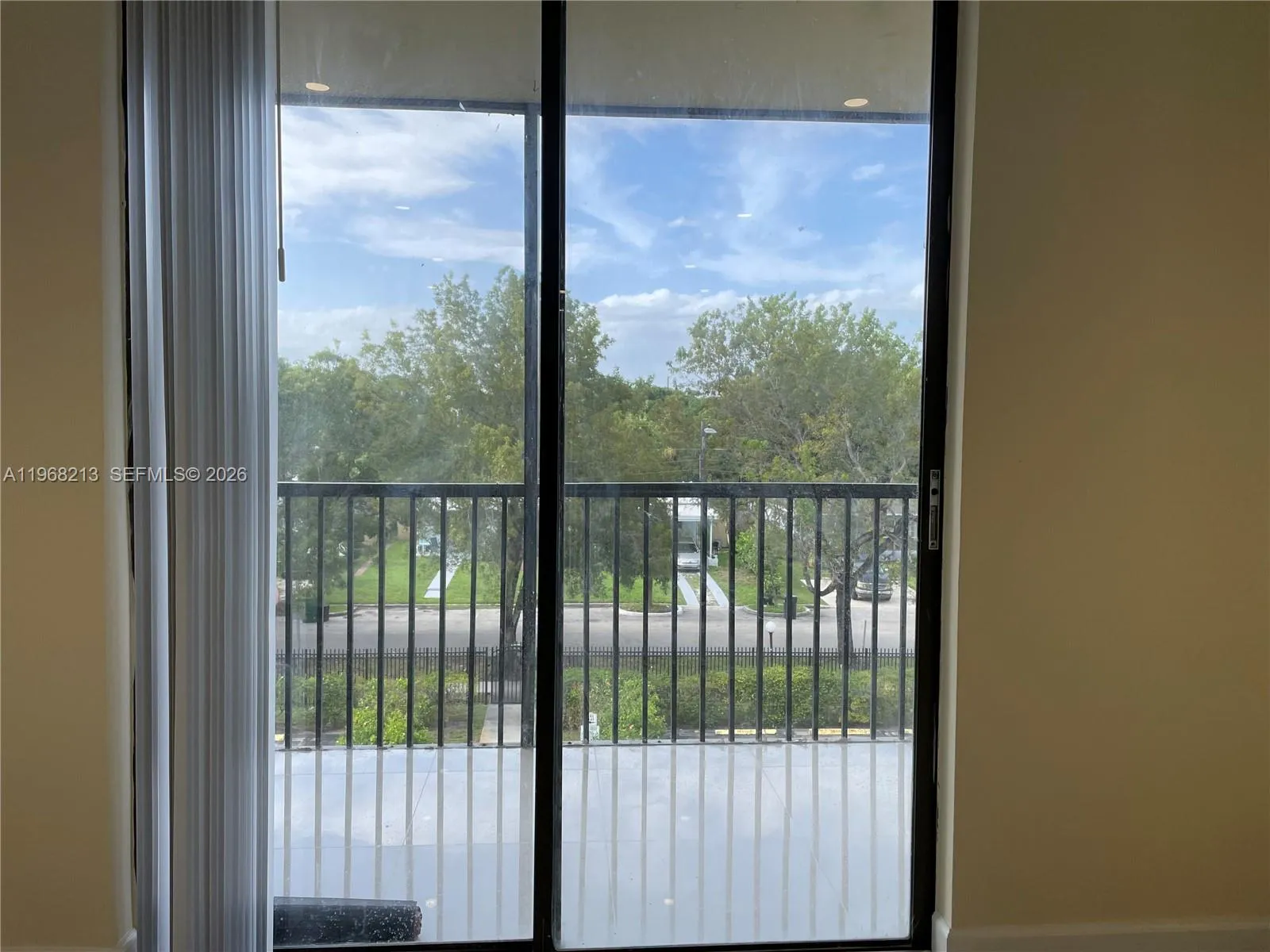 16950 W Dixie Hwy A322, North Miami Beach, Florida, North Miami Beach, Florida 33160, 1 Bedroom Bedrooms, ,1 BathroomBathrooms,Residential Lease,For Rent,16950 W Dixie Hwy A322, North Miami Beach, Florida,A11968213