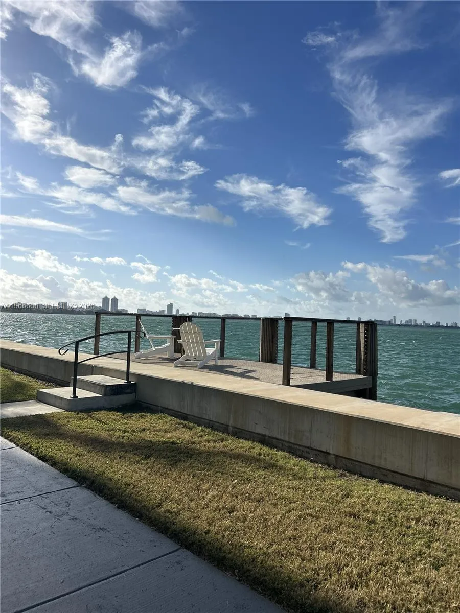 1990 Bay Dr 7, Miami Beach, Florida 33141, Miami Beach, Florida 33141, 1 Bedroom Bedrooms, ,1 BathroomBathrooms,Residential Lease,For Rent,1990 Bay Dr 7, Miami Beach, Florida 33141,A11966658