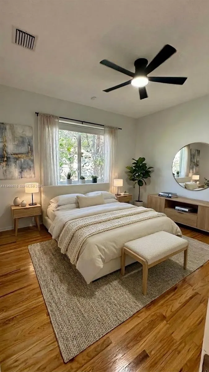 3063 Center St 15, Miami, Florida 33133, Miami, Florida 33133, 2 Bedrooms Bedrooms, ,2 BathroomsBathrooms,Residential Lease,For Rent,3063 Center St 15, Miami, Florida 33133,A11966576