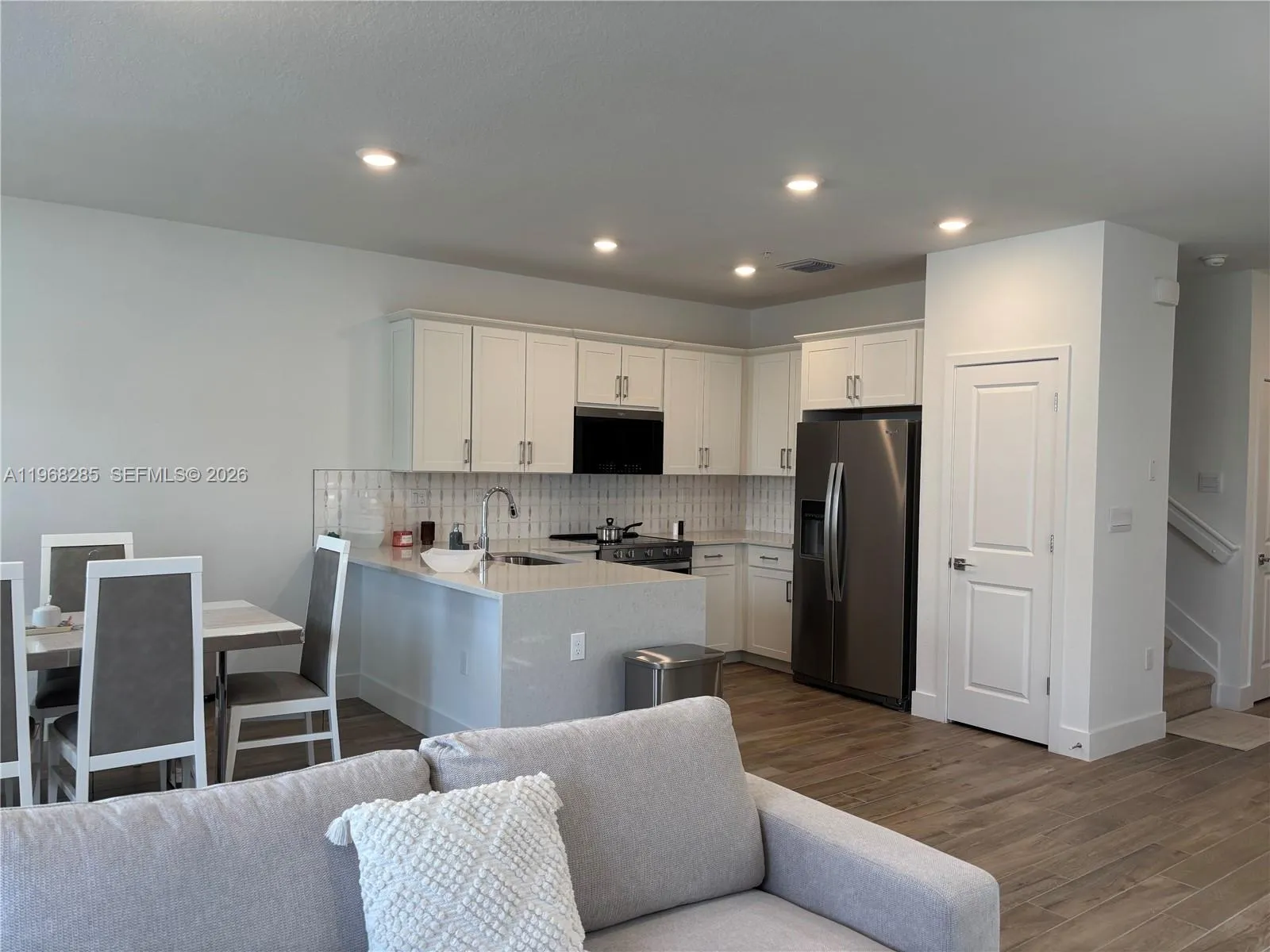 146 Sw 170th Ave 146, Pembroke Pines, Florida 3302, Pembroke Pines, Florida 33027, 4 Bedrooms Bedrooms, ,3 BathroomsBathrooms,Residential Lease,For Rent,146 Sw 170th Ave 146, Pembroke Pines, Florida 3302,A11968285