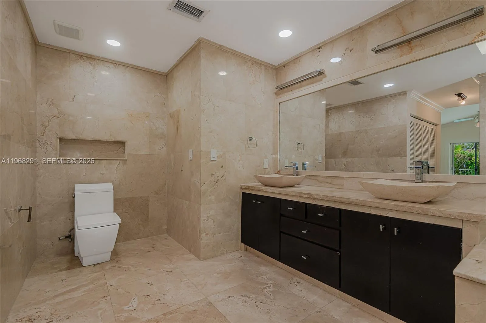 15251 Wilshire Way, Pembroke Pines, Florida 33027, Pembroke Pines, Florida 33027, 3 Bedrooms Bedrooms, ,2 BathroomsBathrooms,Residential,For Sale,15251 Wilshire Way, Pembroke Pines, Florida 33027,A11968291