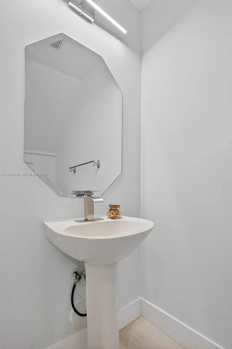 13224 Nw 12th St, Pembroke Pines, Florida 33028, Pembroke Pines, Florida 33028, 4 Bedrooms Bedrooms, ,2 BathroomsBathrooms,Residential,For Sale,13224 Nw 12th St, Pembroke Pines, Florida 33028,A11963334