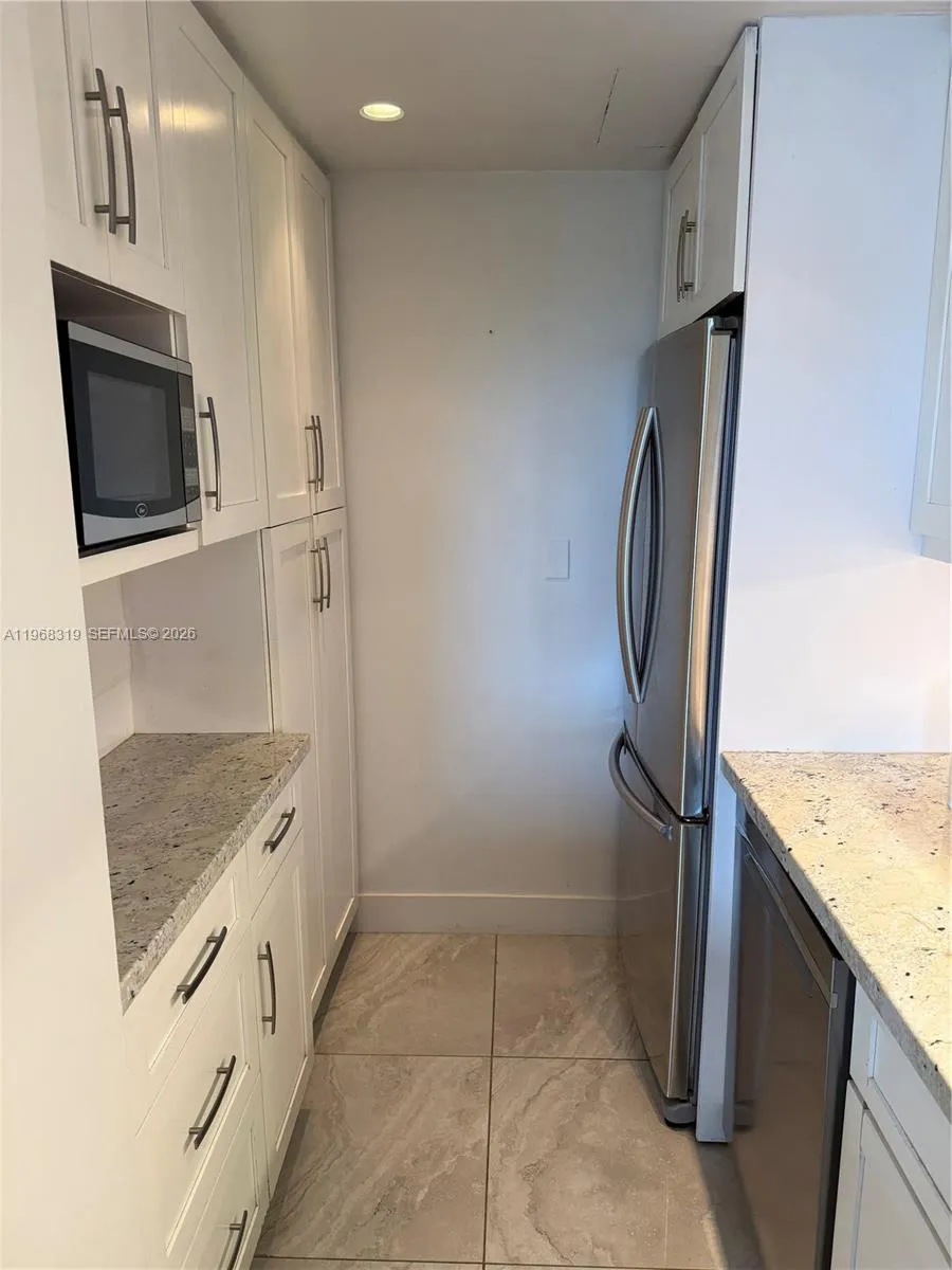 Miami, Florida 33138, 1 Bedroom Bedrooms, ,1 BathroomBathrooms,Residential Lease,For Rent,A11968319