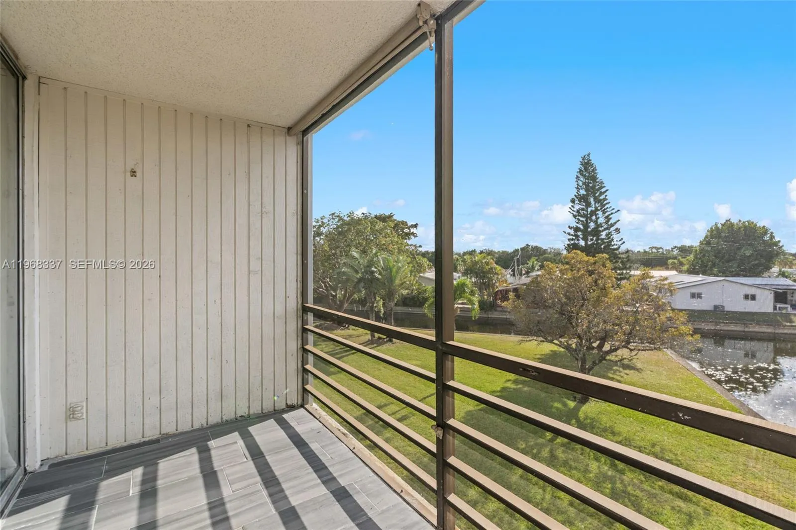 112 Royal Park Dr 3h, Oakland Park, Florida 33309, Oakland Park, Florida 33309, 2 Bedrooms Bedrooms, ,2 BathroomsBathrooms,Residential,For Sale,112 Royal Park Dr 3h, Oakland Park, Florida 33309,A11968337