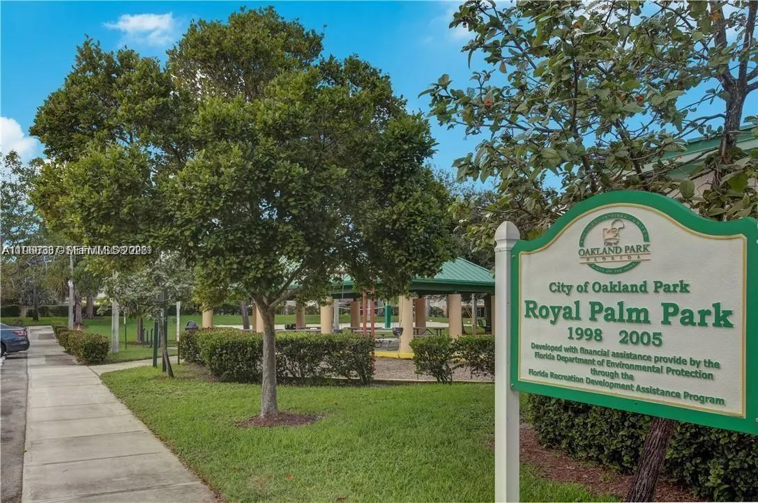 112 Royal Park Dr 3h, Oakland Park, Florida 33309, Oakland Park, Florida 33309, 2 Bedrooms Bedrooms, ,2 BathroomsBathrooms,Residential,For Sale,112 Royal Park Dr 3h, Oakland Park, Florida 33309,A11968337
