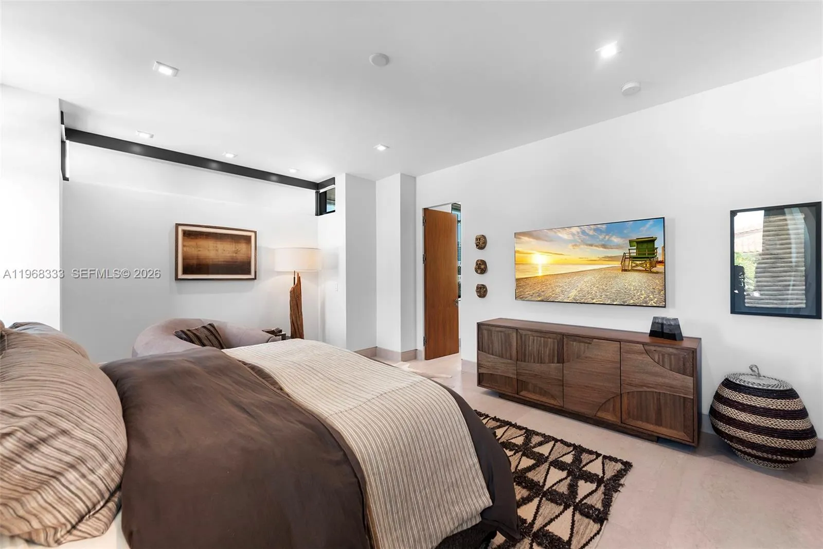 22 Isla Bahia Dr, Fort Lauderdale, Florida 33316, Fort Lauderdale, Florida 33316, 6 Bedrooms Bedrooms, ,6 BathroomsBathrooms,Residential,For Sale,22 Isla Bahia Dr, Fort Lauderdale, Florida 33316,A11968333