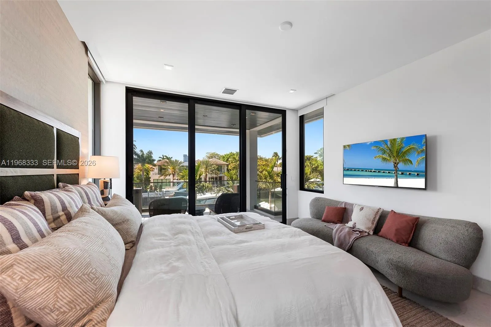 22 Isla Bahia Dr, Fort Lauderdale, Florida 33316, Fort Lauderdale, Florida 33316, 6 Bedrooms Bedrooms, ,6 BathroomsBathrooms,Residential,For Sale,22 Isla Bahia Dr, Fort Lauderdale, Florida 33316,A11968333