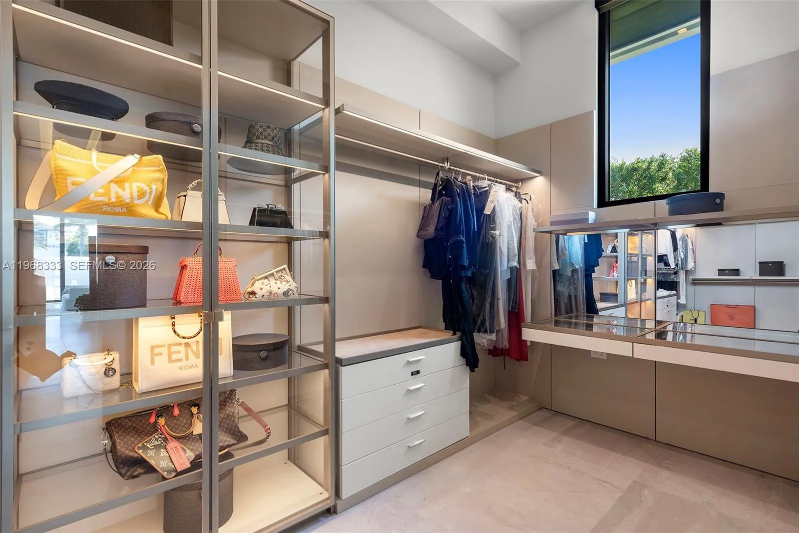 22 Isla Bahia Dr, Fort Lauderdale, Florida 33316, Fort Lauderdale, Florida 33316, 6 Bedrooms Bedrooms, ,6 BathroomsBathrooms,Residential,For Sale,22 Isla Bahia Dr, Fort Lauderdale, Florida 33316,A11968333