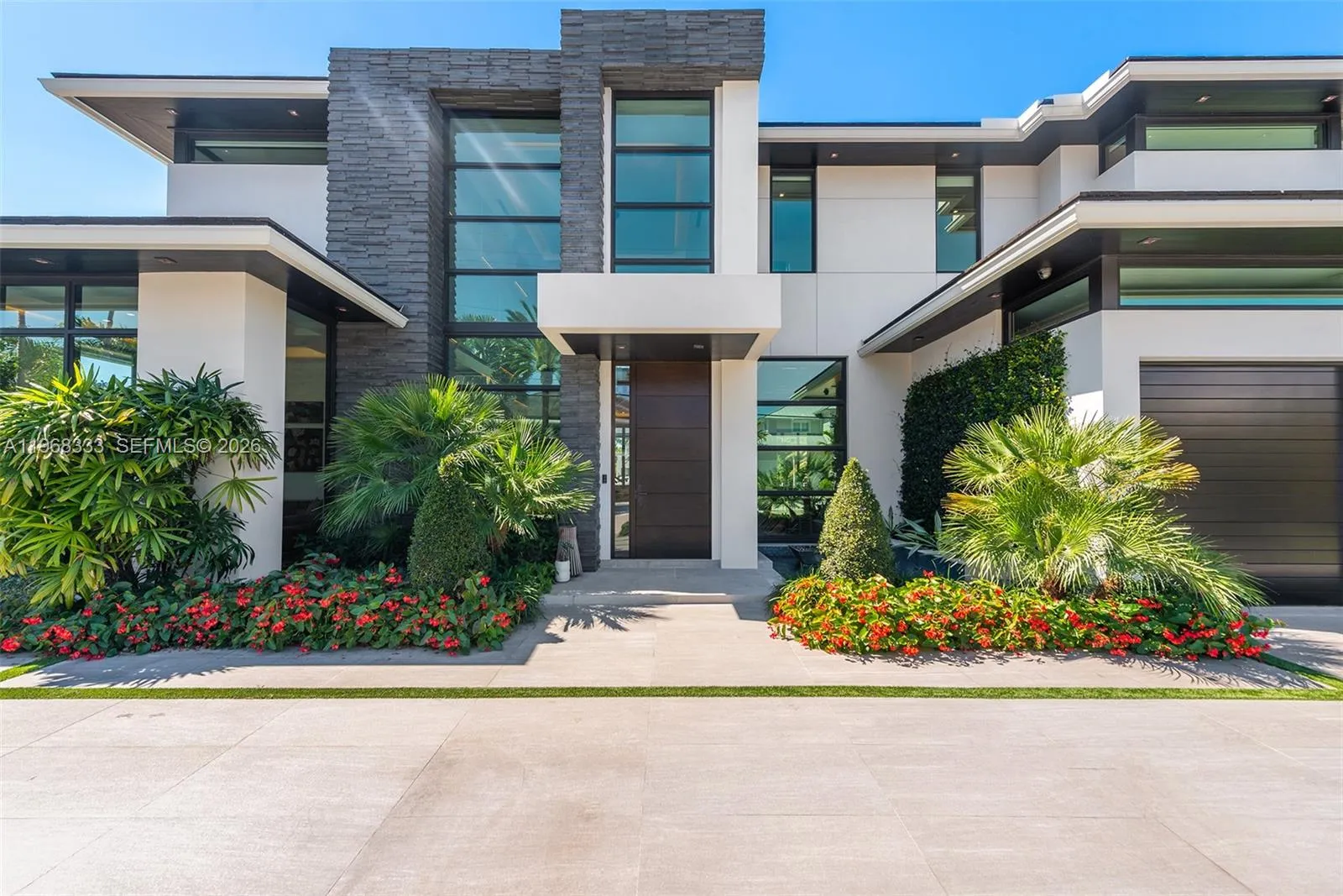 22 Isla Bahia Dr, Fort Lauderdale, Florida 33316, Fort Lauderdale, Florida 33316, 6 Bedrooms Bedrooms, ,6 BathroomsBathrooms,Residential,For Sale,22 Isla Bahia Dr, Fort Lauderdale, Florida 33316,A11968333