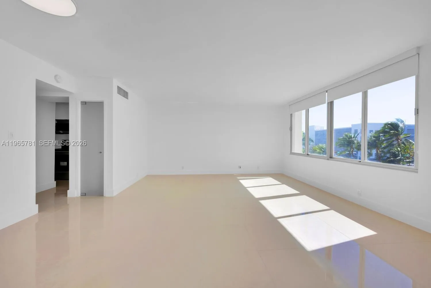 1000 West Ave 301, Miami Beach, Florida 33139, Miami Beach, Florida 33139, ,1 BathroomBathrooms,Residential Lease,For Rent,1000 West Ave 301, Miami Beach, Florida 33139,A11965781