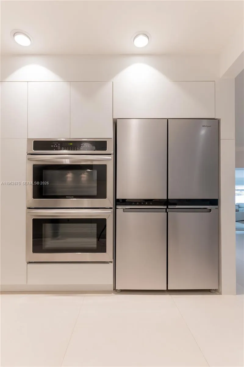 7300 Sw 77th Ave, Miami, Florida 33143, Miami, Florida 33143, 5 Bedrooms Bedrooms, ,4 BathroomsBathrooms,Residential Lease,For Rent,7300 Sw 77th Ave, Miami, Florida 33143,A11962875