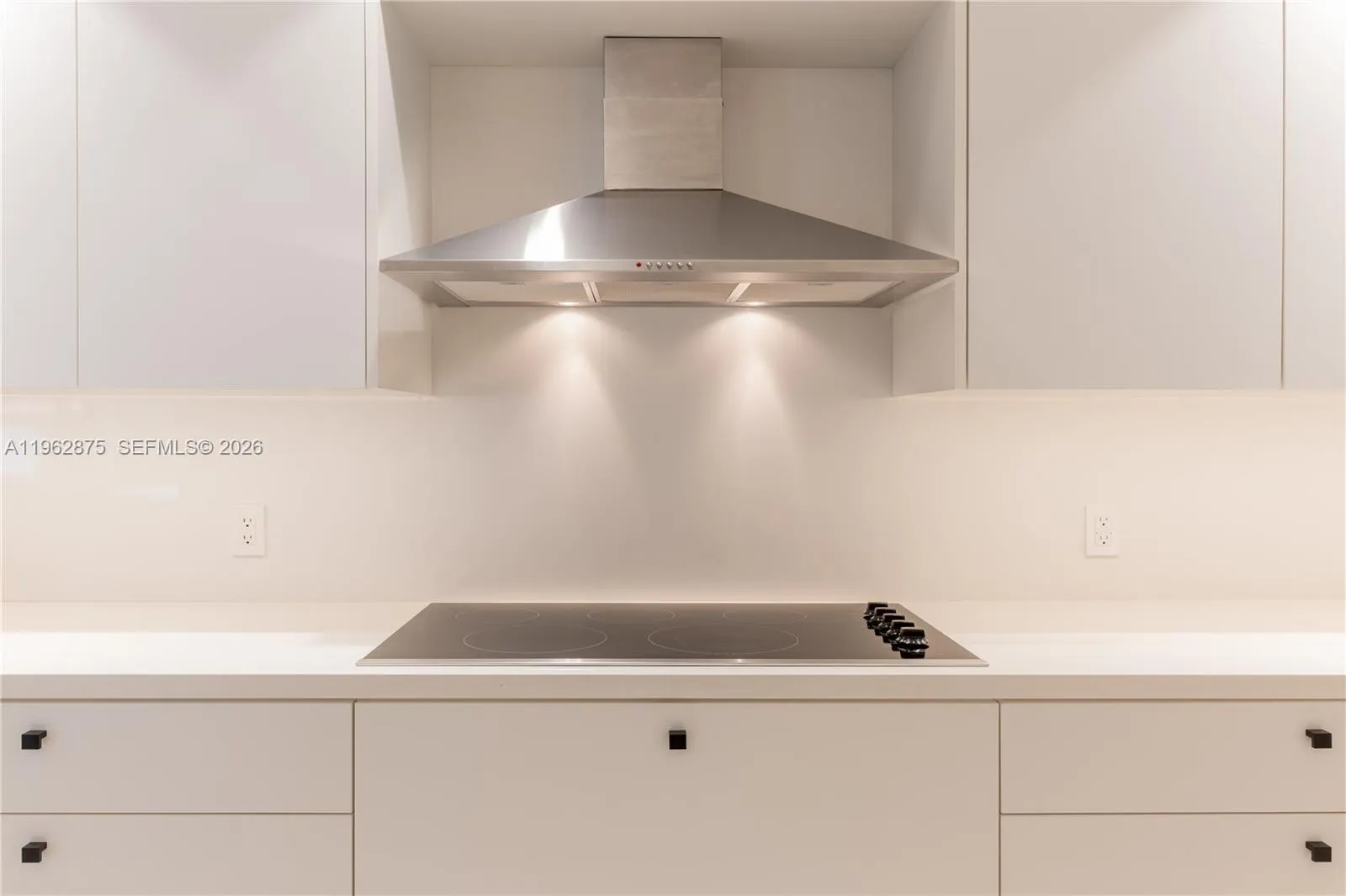 7300 Sw 77th Ave, Miami, Florida 33143, Miami, Florida 33143, 5 Bedrooms Bedrooms, ,4 BathroomsBathrooms,Residential Lease,For Rent,7300 Sw 77th Ave, Miami, Florida 33143,A11962875