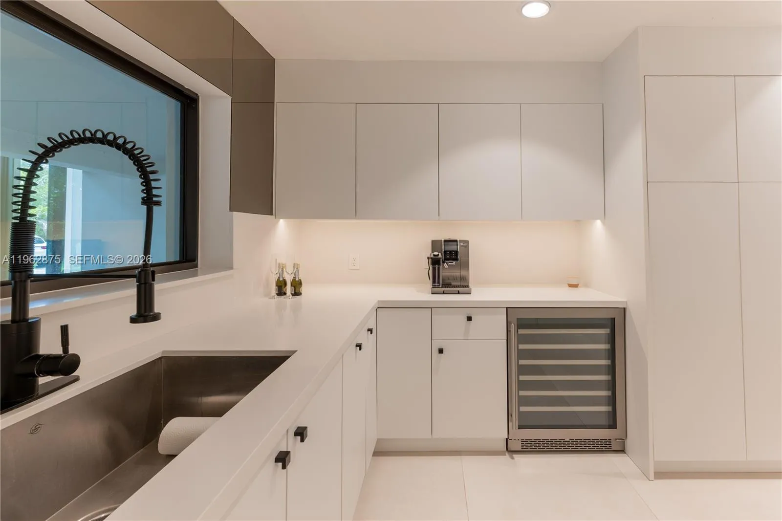 7300 Sw 77th Ave, Miami, Florida 33143, Miami, Florida 33143, 5 Bedrooms Bedrooms, ,4 BathroomsBathrooms,Residential Lease,For Rent,7300 Sw 77th Ave, Miami, Florida 33143,A11962875