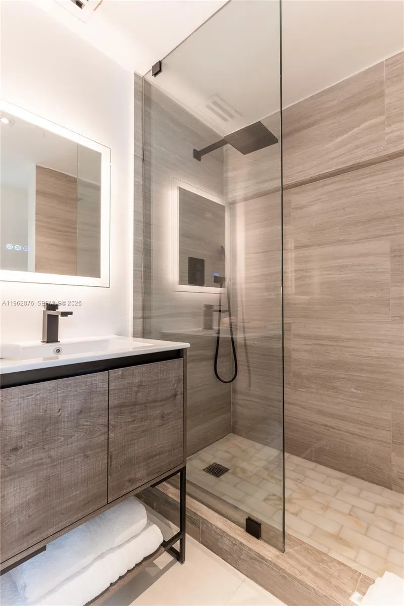7300 Sw 77th Ave, Miami, Florida 33143, Miami, Florida 33143, 5 Bedrooms Bedrooms, ,4 BathroomsBathrooms,Residential Lease,For Rent,7300 Sw 77th Ave, Miami, Florida 33143,A11962875