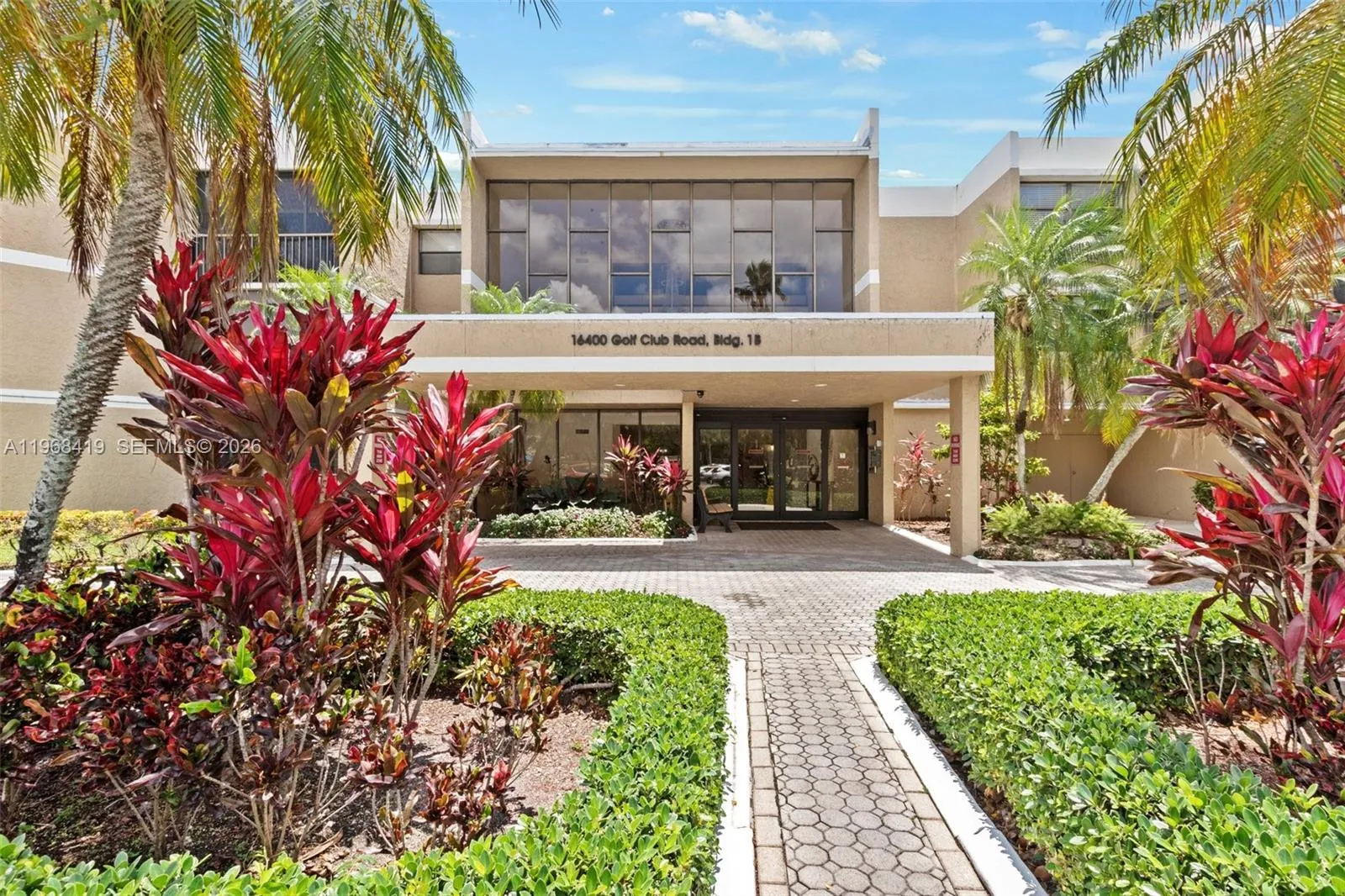 16400 Golf Club Rd 104, Weston, Florida 33326, Weston, Florida 33326, 2 Bedrooms Bedrooms, ,2 BathroomsBathrooms,Residential,For Sale,16400 Golf Club Rd 104, Weston, Florida 33326,A11968419