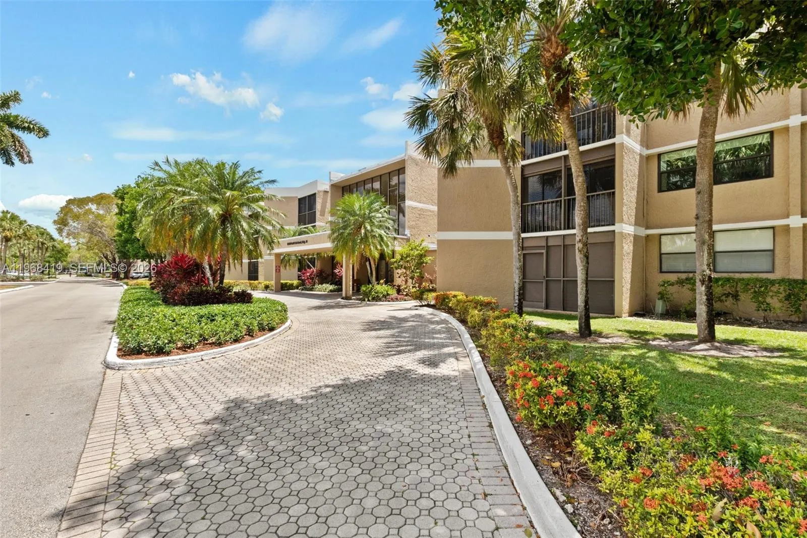 16400 Golf Club Rd 104, Weston, Florida 33326, Weston, Florida 33326, 2 Bedrooms Bedrooms, ,2 BathroomsBathrooms,Residential,For Sale,16400 Golf Club Rd 104, Weston, Florida 33326,A11968419