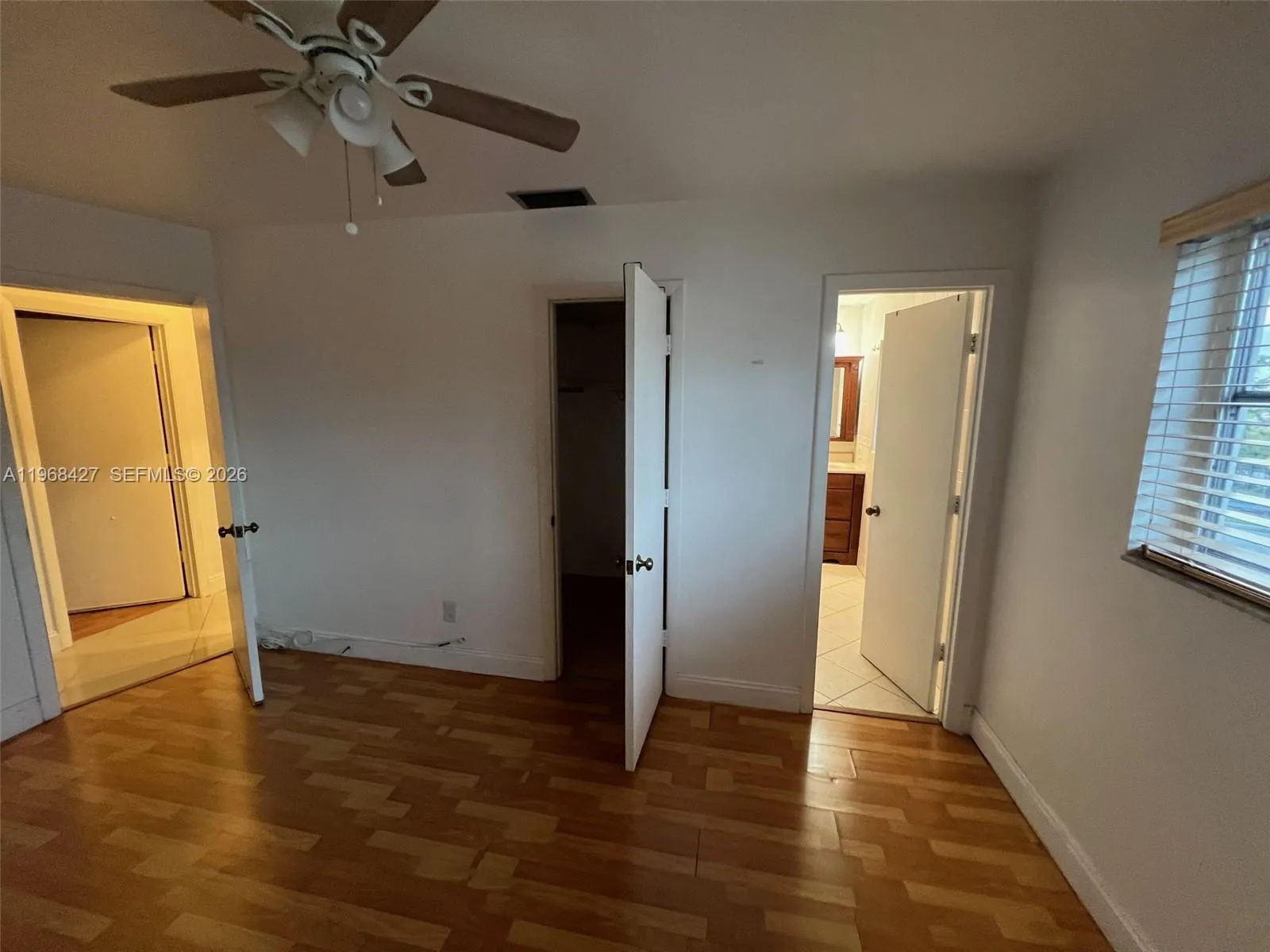 344 Sw 1st St 6, Pompano Beach, Florida 33060, Pompano Beach, Florida 33060, 2 Bedrooms Bedrooms, ,2 BathroomsBathrooms,Residential Lease,For Rent,344 Sw 1st St 6, Pompano Beach, Florida 33060,A11968427