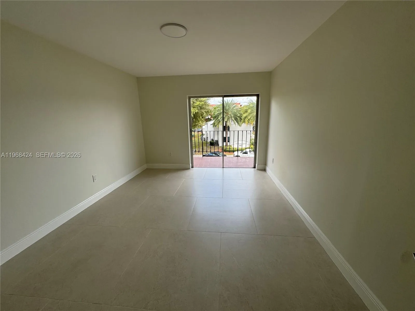1900 W 54th St 219, Hialeah, Florida 33012, Hialeah, Florida 33012, 2 Bedrooms Bedrooms, ,2 BathroomsBathrooms,Residential Lease,For Rent,1900 W 54th St 219, Hialeah, Florida 33012,A11968424