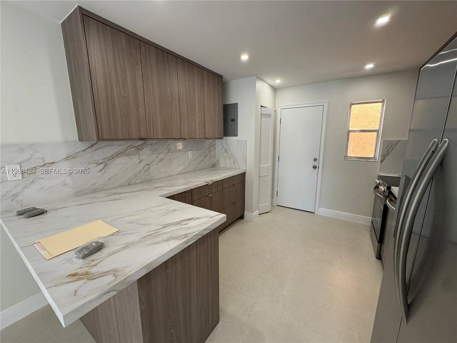 1900 W 54th St 219, Hialeah, Florida 33012, Hialeah, Florida 33012, 2 Bedrooms Bedrooms, ,2 BathroomsBathrooms,Residential Lease,For Rent,1900 W 54th St 219, Hialeah, Florida 33012,A11968424