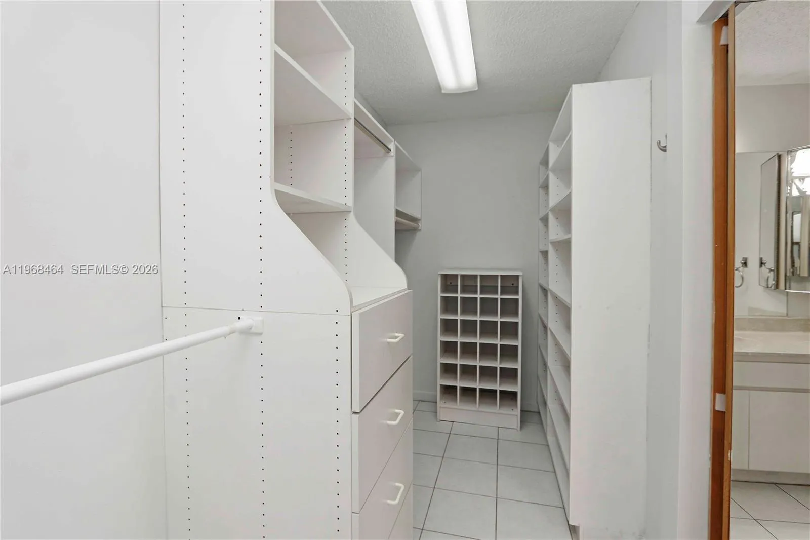 Walk-in closet