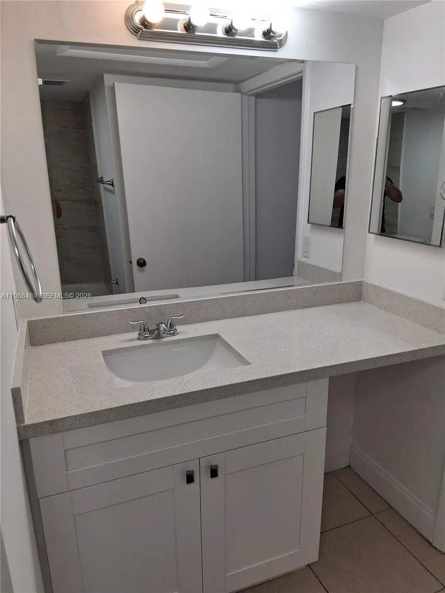 15201 Sw 80th St 309, Miami, Florida 33193, Miami, Florida 33193, 4 Bedrooms Bedrooms, ,2 BathroomsBathrooms,Residential Lease,For Rent,15201 Sw 80th St 309, Miami, Florida 33193,A11968489