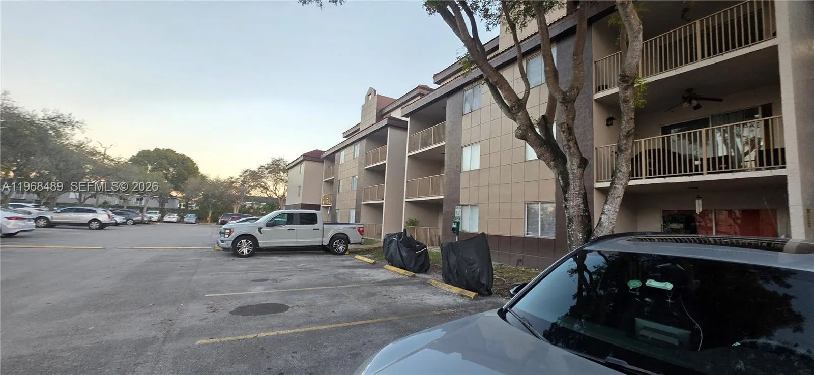 15201 Sw 80th St 309, Miami, Florida 33193, Miami, Florida 33193, 4 Bedrooms Bedrooms, ,2 BathroomsBathrooms,Residential Lease,For Rent,15201 Sw 80th St 309, Miami, Florida 33193,A11968489