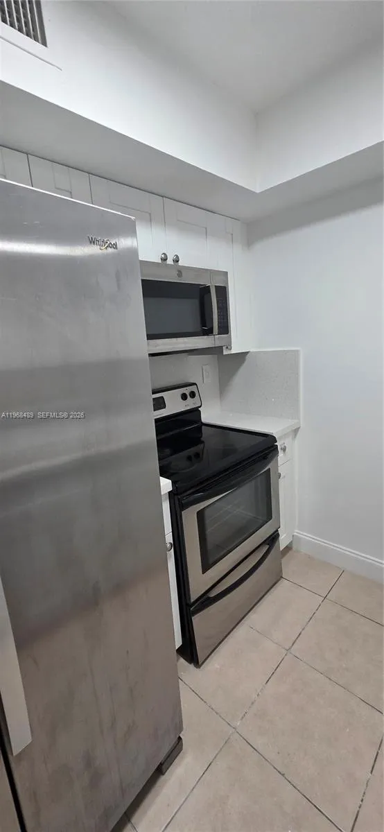 15201 Sw 80th St 309, Miami, Florida 33193, Miami, Florida 33193, 4 Bedrooms Bedrooms, ,2 BathroomsBathrooms,Residential Lease,For Rent,15201 Sw 80th St 309, Miami, Florida 33193,A11968489