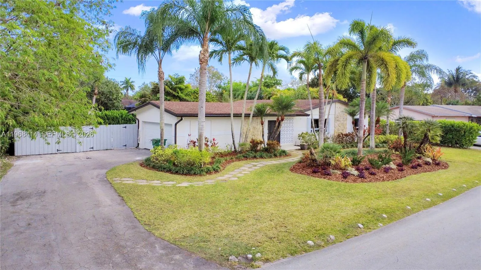 14131 Sw 99th Ave, Miami, Florida 33176, Miami, Florida 33176, 4 Bedrooms Bedrooms, ,2 BathroomsBathrooms,Residential,For Sale,14131 Sw 99th Ave, Miami, Florida 33176,A11968414