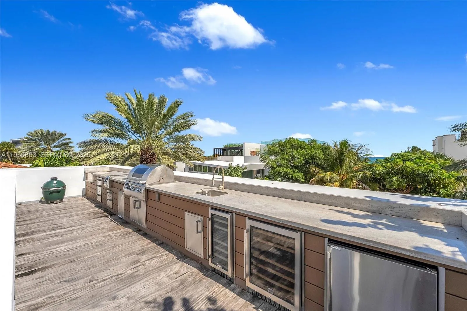 7830 Atlantic Way, Miami Beach, Florida 33141, Miami Beach, Florida 33141, 3 Bedrooms Bedrooms, ,3 BathroomsBathrooms,Residential Lease,For Rent,7830 Atlantic Way, Miami Beach, Florida 33141,A11966863