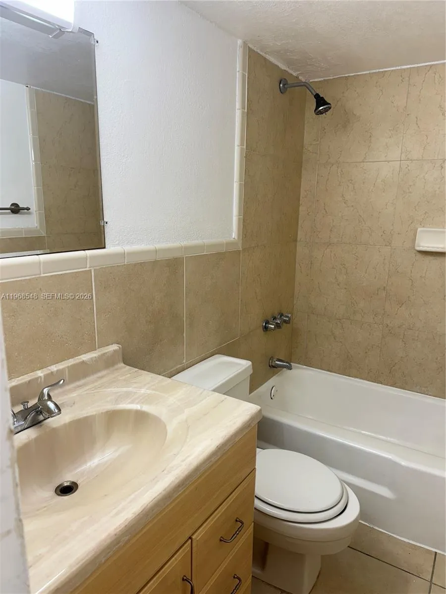 1800 Sans Souci Blvd 112, North Miami, Florida 331, North Miami, Florida 33181, 1 Bedroom Bedrooms, ,1 BathroomBathrooms,Residential Lease,For Rent,1800 Sans Souci Blvd 112, North Miami, Florida 331,A11968548