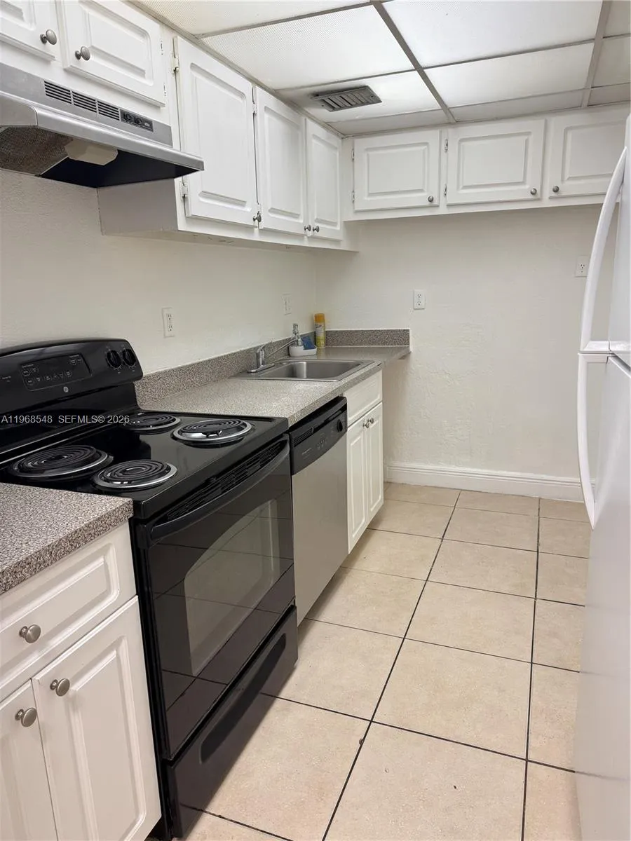 1800 Sans Souci Blvd 112, North Miami, Florida 331, North Miami, Florida 33181, 1 Bedroom Bedrooms, ,1 BathroomBathrooms,Residential Lease,For Rent,1800 Sans Souci Blvd 112, North Miami, Florida 331,A11968548
